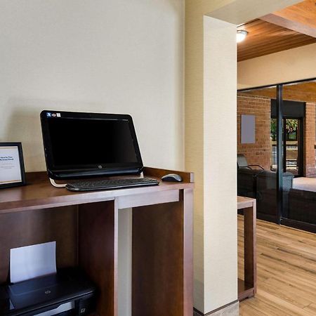Comfort Inn Virginia Horse Center Lexington Eksteriør bilde