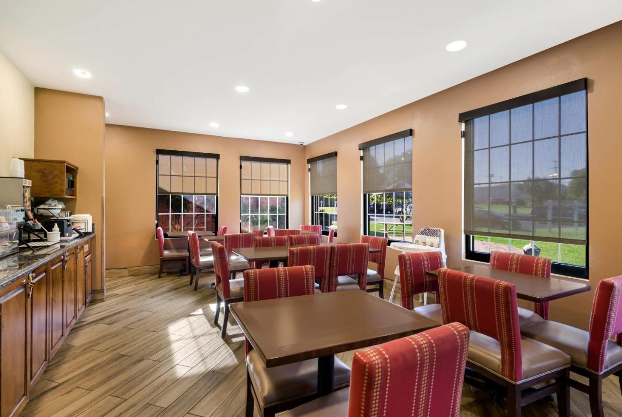 Comfort Inn Virginia Horse Center Lexington Eksteriør bilde