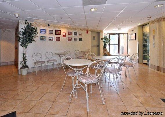 Comfort Inn Virginia Horse Center Lexington Restaurant bilde